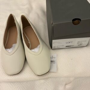 LOFT Women'’s High Vampire Ivory Flats - Size 9
